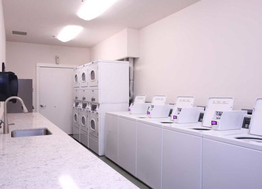 laundry-room High street Terrace Eugene, OR