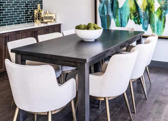 Skye Suwanee Town Center Apartments in Suwanee, Georgia Clubhouse Dining Table