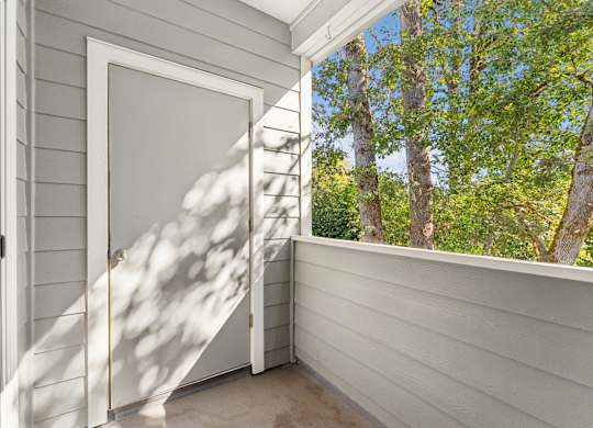 Reedville Commons Apartments in Aloha, Oregon Private Balcony