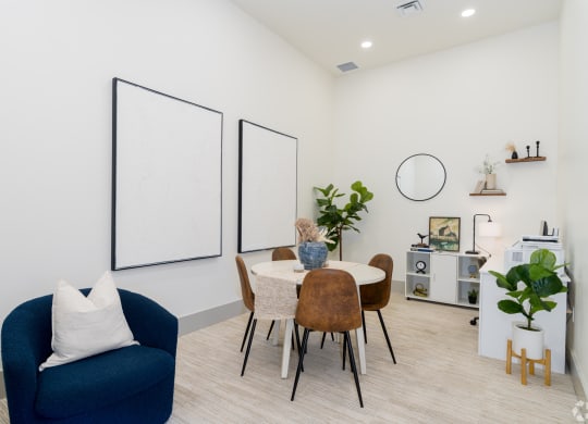 Regency Park Apartments in Richland, Washington Business Center