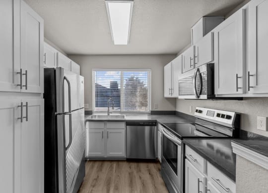 Riverpointe Apartments in Richland, Washington Kitchen