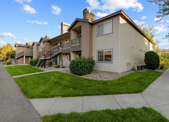 Riverpointe Apartments in Richland, Washington Exterior