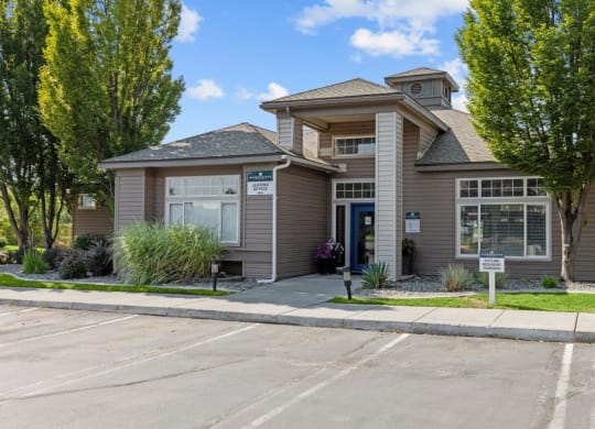 Riverpointe Apartments in Richland, Washington Clubhouse Exterior