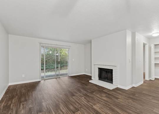 Living Room with Fireplace at Saratoga, Everett, WA, 98204