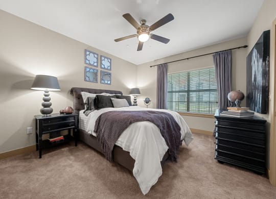 Villas at Sundance Apartments bedroom with ceiling fan