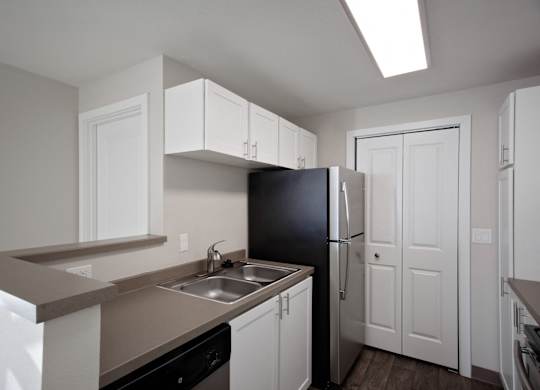 Stonesthrow Apartments Kitchen Counters