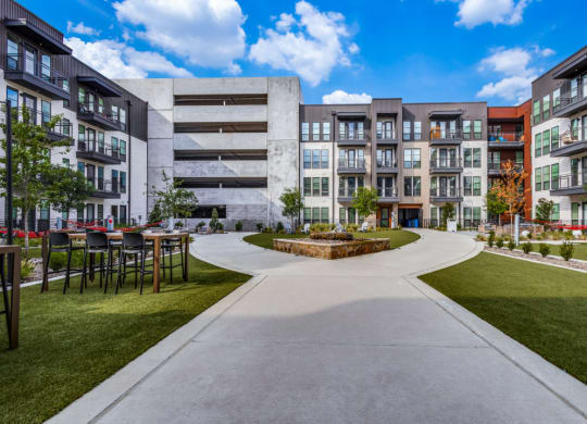 Tapestry at the Realm Apartments walking path
