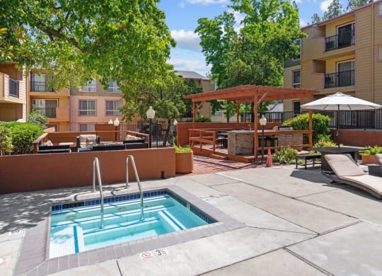 The Crest Pleasant Hill Apartments in California Hot Tub