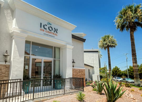 The Icon on Central Apartments in Phoenix, Arizona Exterior