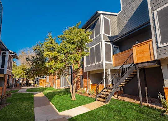 The Monet Apartments in Dallas, Texas Exterior