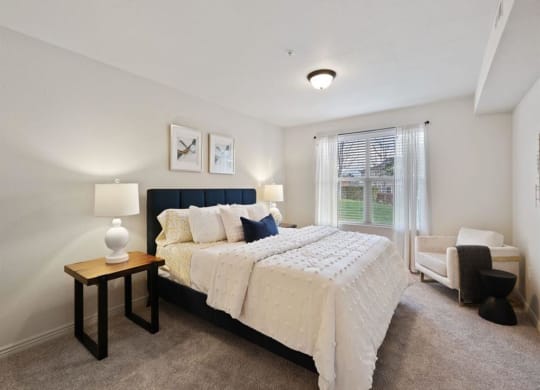 Large Bedroom with Carpet at The Crossings at Chapel Hill, Pasco, Washington