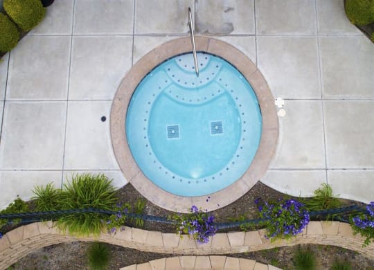Outdoor Hot Tub at The Crossings at Chapel Hill, Pasco, WA