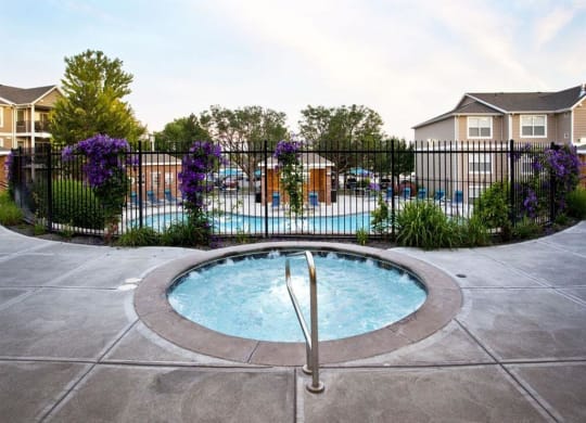 Outdoor Hot Tub and Pool at The Crossings at Chapel Hill, Pasco