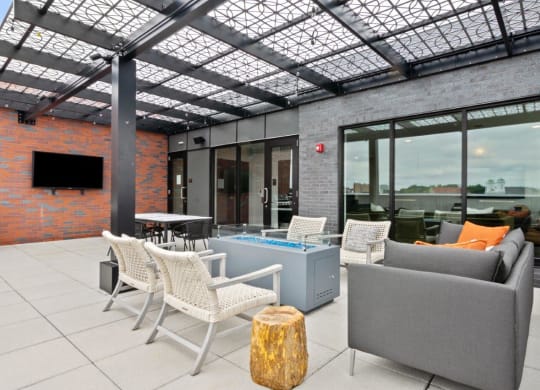 Alton Heights in Kansas City, Missouri Patio with BBQ and Fire Pit