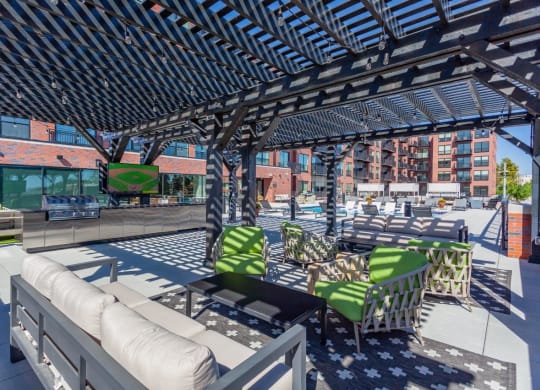 Alton Heights in Kansas City, Missouri Patio with BBQ's