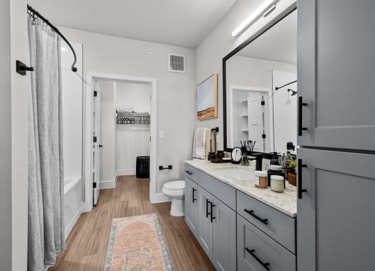 bathroom at Lenox Grand, Austin Texas