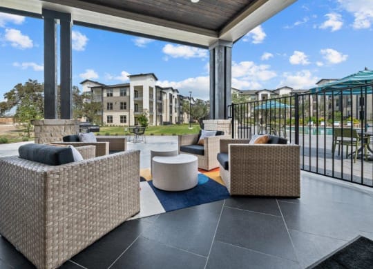 Redbird Ridge Apartments Covered Outdoor Seating