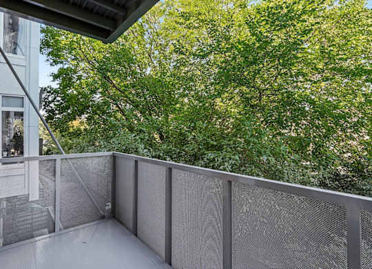 Patio at Park77 Apartments, Cambridge, MA, 02138