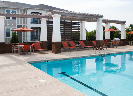 119 South apartments pool area