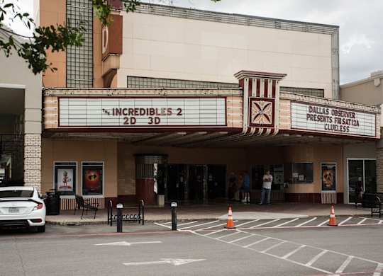 A movie theater is showing the movie "The Incredibles 2" in 2D and 3D.
