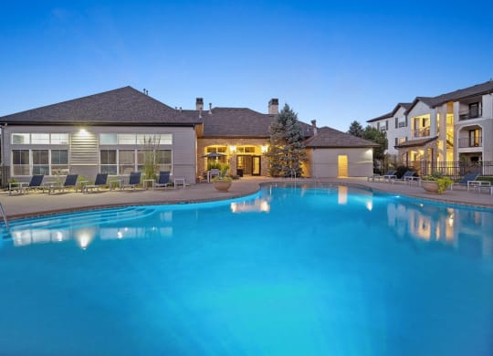 swimming pool at Dakota Ridge apartments