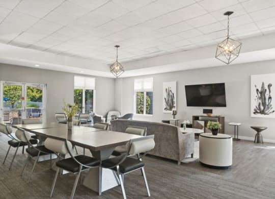 social lounge with comfortable seating at HighPoint apartments