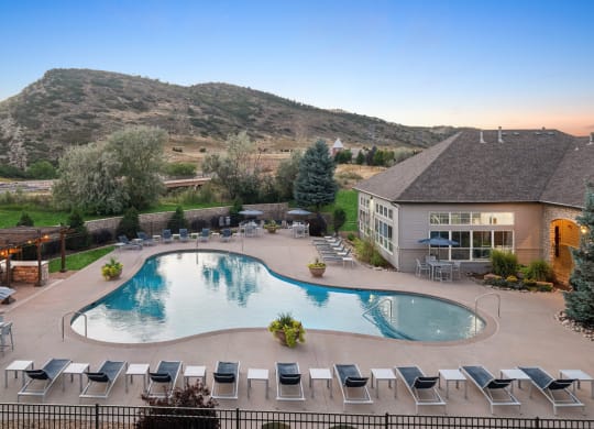 swimming pool at Dakota Ridge apartments