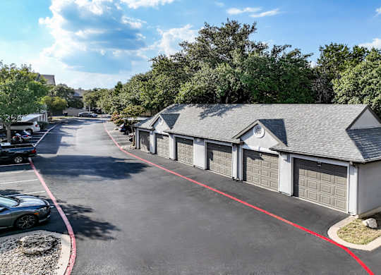 detached garages available at San Marin Austin apartments for rent
