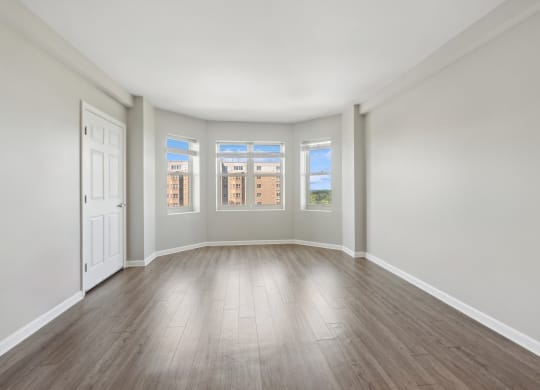 spacious living room with bay windows at HighPoint apartments