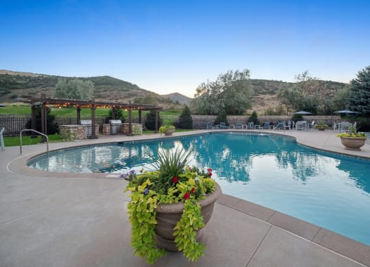 swimming pool at Dakota Ridge apartments