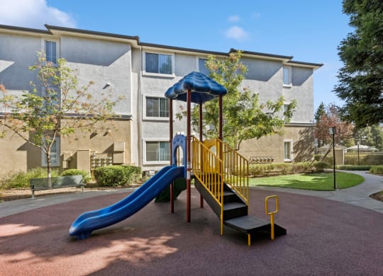 playground at Bridgeport Ranch apartments