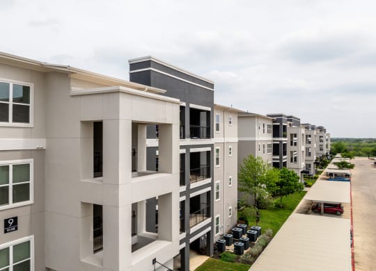 exterior view of Berkshire Creekside apartments