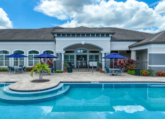 swimming pool at The Reserves at Alafaya apartments
