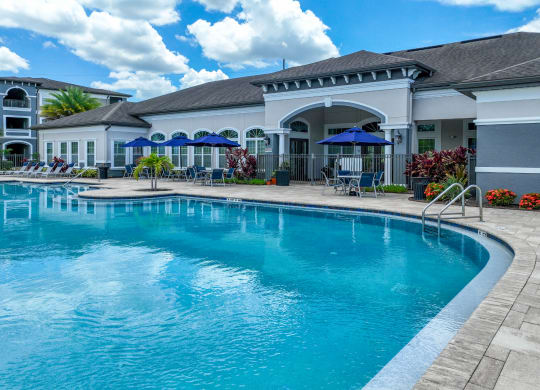 swimming pool at The Reserves at Alafaya apartments