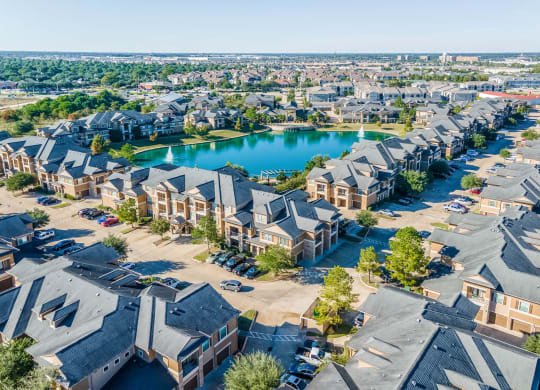 Falls at Copper Lake apartments in Houston, TX