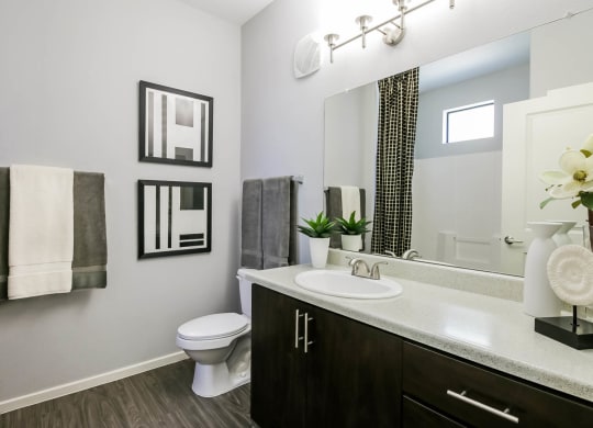 Avora apartments bathroom
