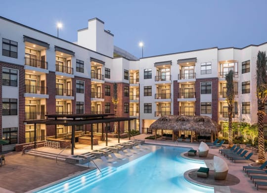 swimming pool at Tinsley on the Park apartments