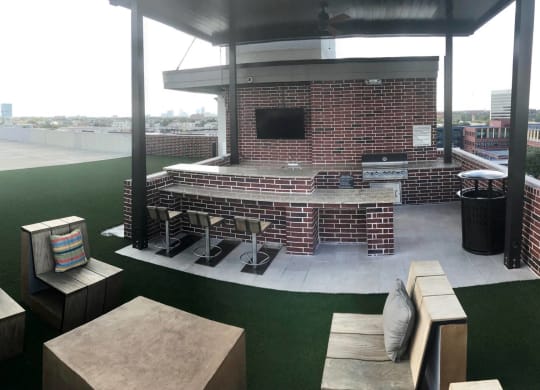 rooftop lounge at Tinsley on the Park apartments