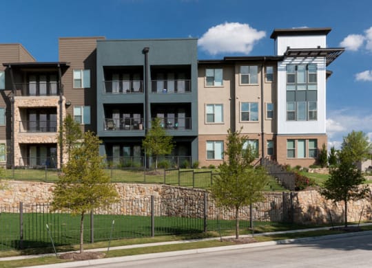 Elegant Exterior View at Berkshire Medical District, Texas, 75219
