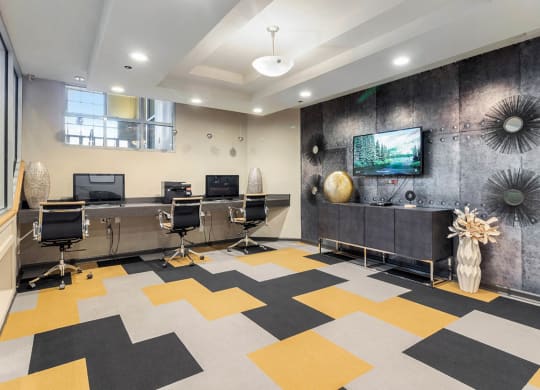 Business Center at Saw Mill Village Apartments, Columbus