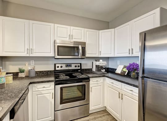 Luxury Studio, 1 and 2 Bedroom Apartments in Quincy MA, near Downtown Boston, 12 Highpoint Circle Quincy, MA 02169