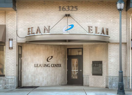 Elan Redmond building entrance