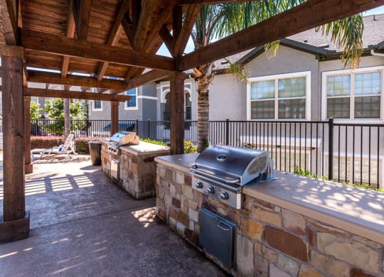 Community Grilling Station at Villages of Briggs Ranch, San Antonio