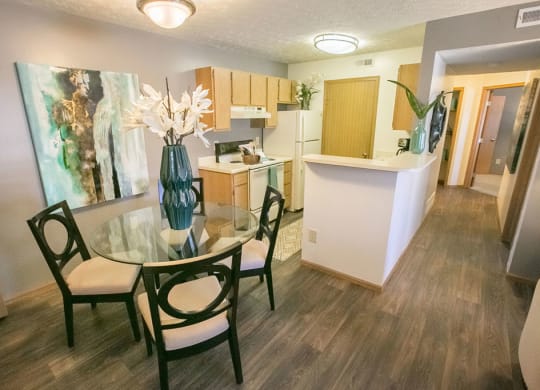 Elegant Dining Space at Sterling Park Apartments, Grove City, OH, 43123