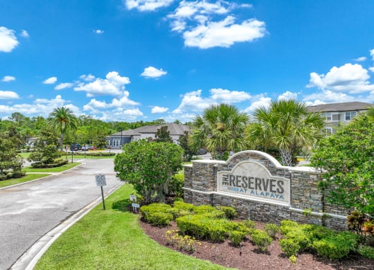 Welcome to The Reserves at Alafaya Apartments Orlando, Florida
