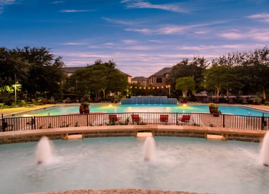 Terrastone Travesia apartments swimming pool with fountains