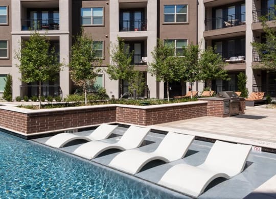 Poolside Relaxing Area at Berkshire Amber, Dallas, Texas