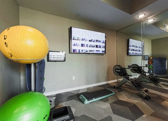 yoga and flex studio at Aspire at 610 apartments