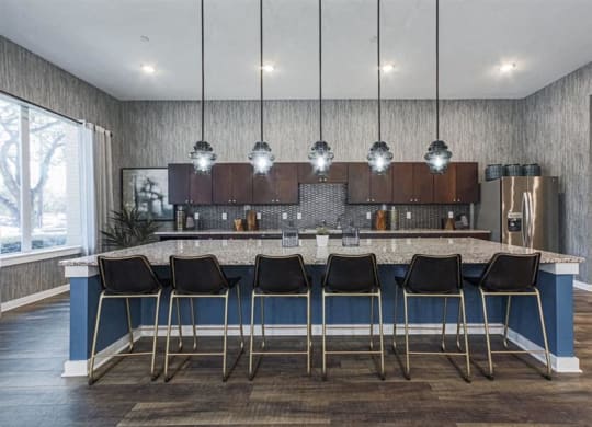 resident entertaining kitchen at Aspire at 610 apartments