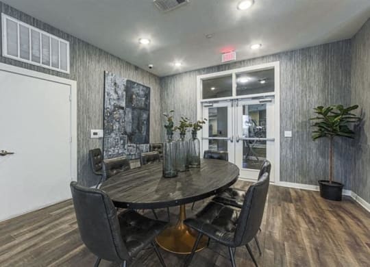 social area at Aspire at 610 apartments